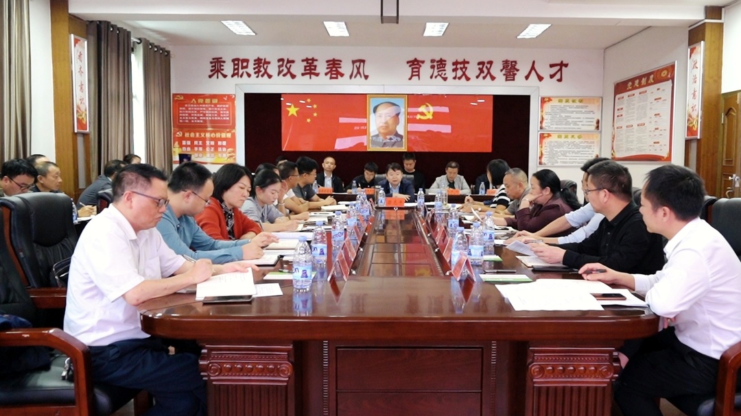 梁志平在调研职业教育改革发展时强调：坚持品牌品质两手抓 争创全国双优中职学校